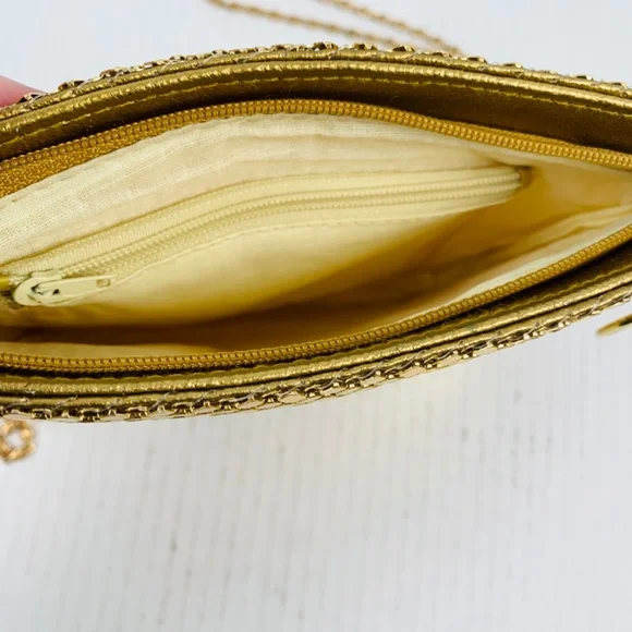 Vintage Gold Mesh Metallic Small Shoulder Bag Evening 70's 80's Disco Glam Prom - Picture 7 of 11